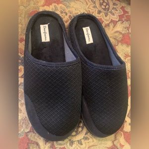 Men’s Dearfoam Slippers size 11/12
